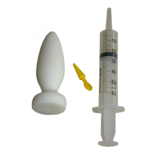 Enema anal plug small made of premium silicone, ideal for enemas and anal rinsing. Small version by 1ATOYS. Comes as a set with syringe and sealing plug.